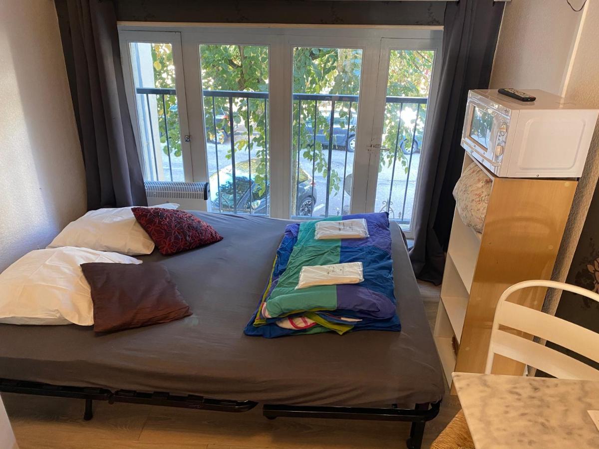 Les Studios Meubles De L'Avenue Bouloumie ויטל מראה חיצוני תמונה