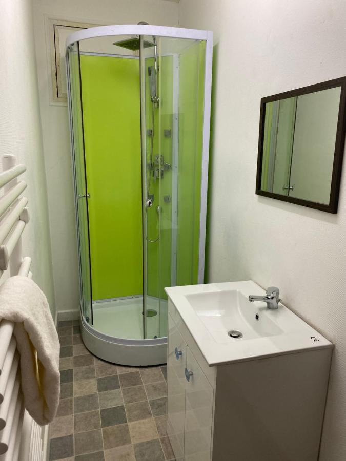 Les Studios Meubles De L'Avenue Bouloumie ויטל מראה חיצוני תמונה