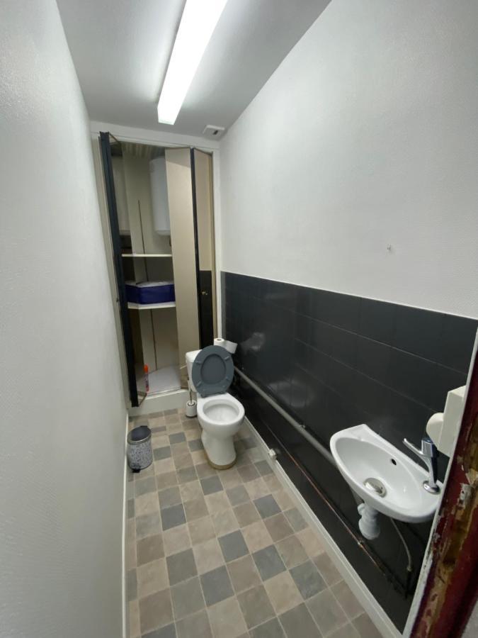 Les Studios Meubles De L'Avenue Bouloumie ויטל מראה חיצוני תמונה