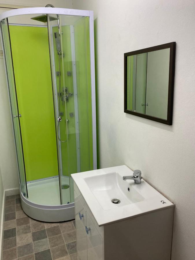 Les Studios Meubles De L'Avenue Bouloumie ויטל מראה חיצוני תמונה